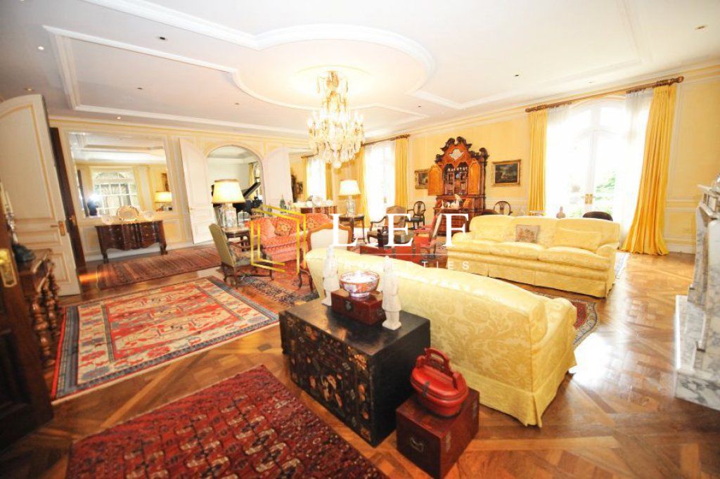 Lef Properties