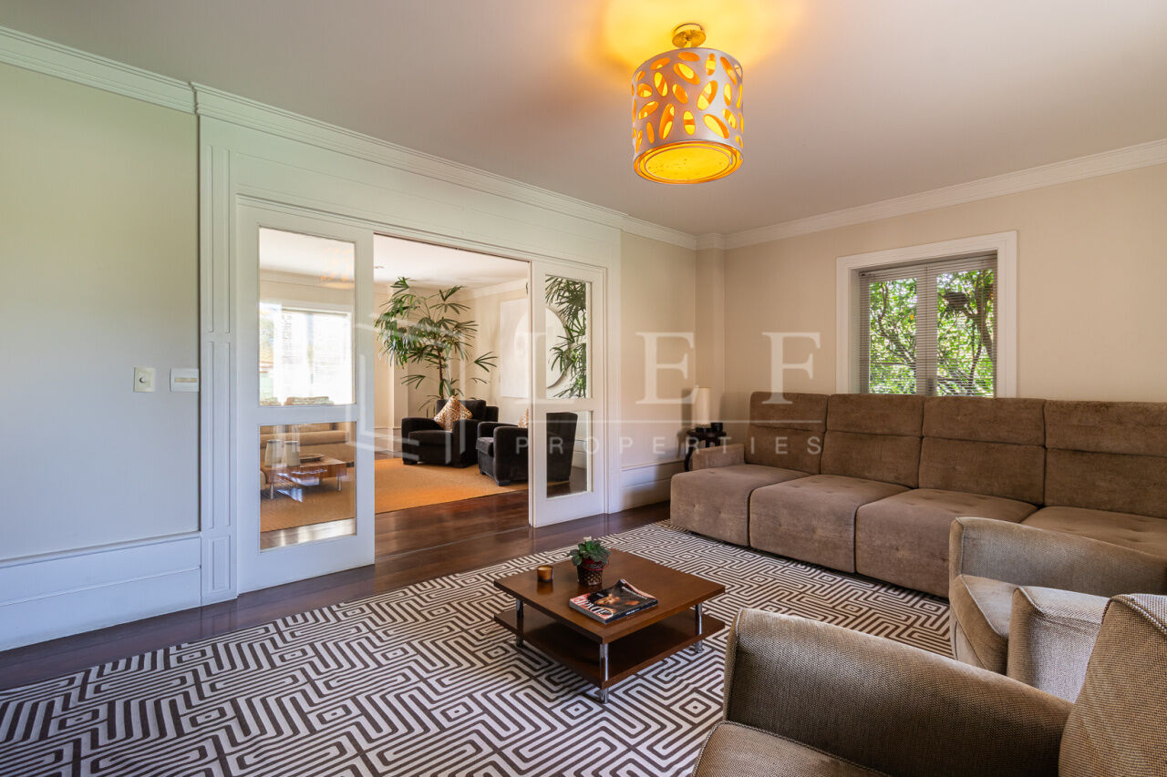 Lef Properties