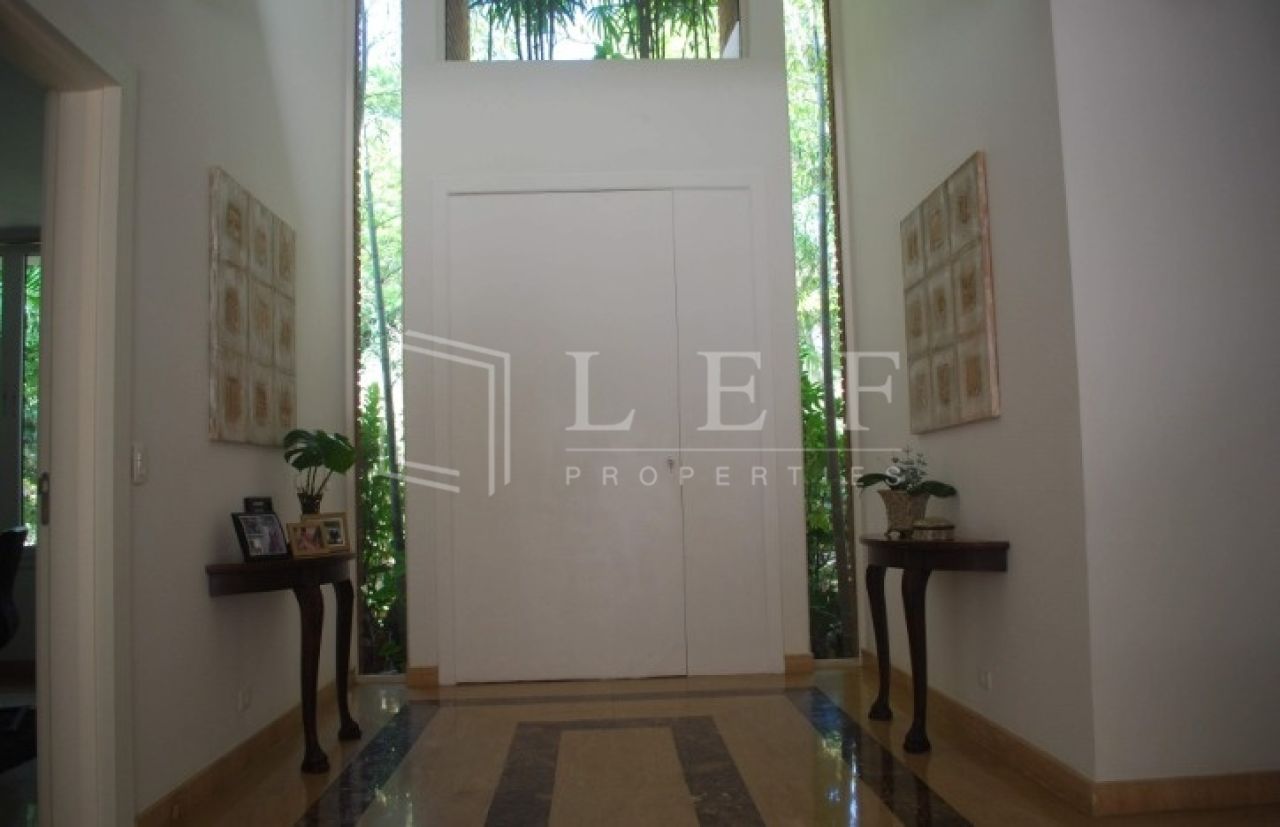 Lef Properties