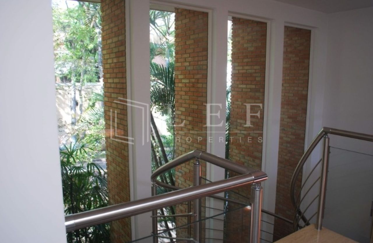 Lef Properties