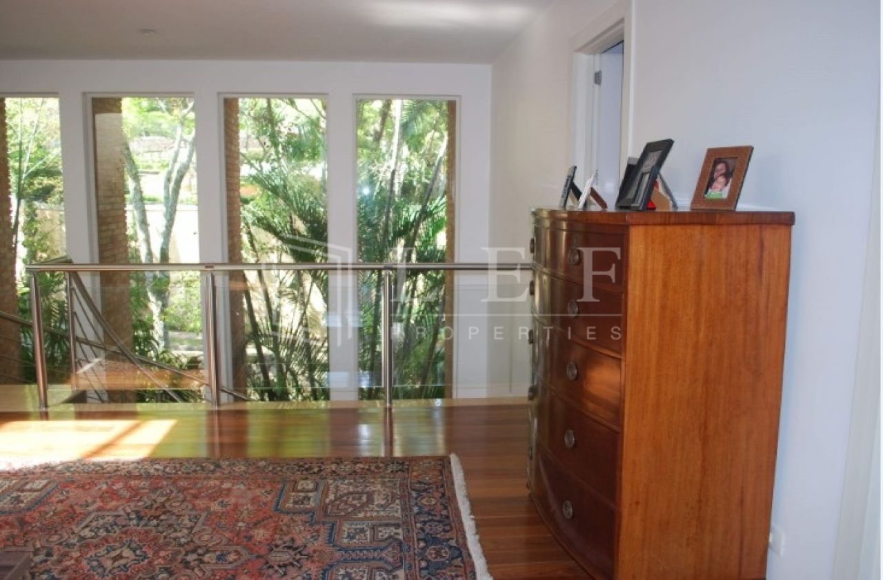 Lef Properties