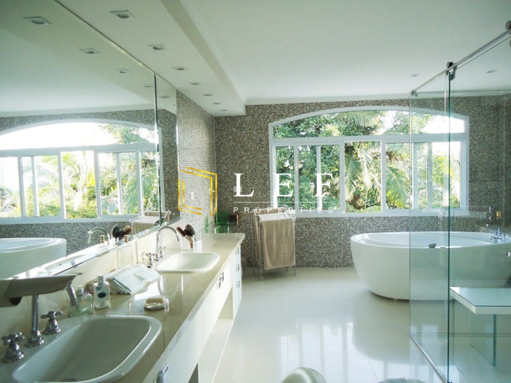 Lef Properties