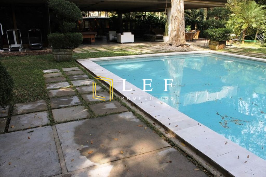 Lef Properties