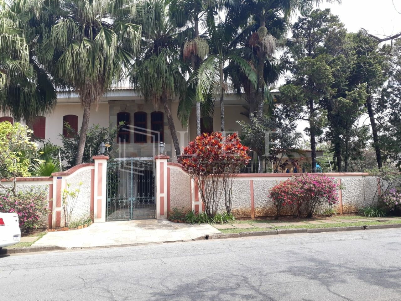 Lef Properties