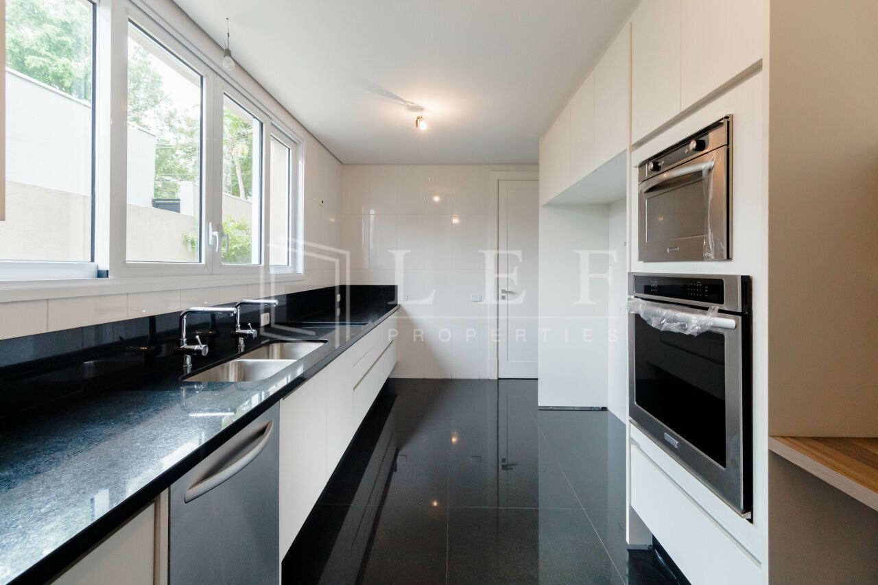 Lef Properties