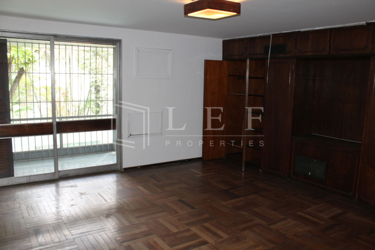 Lef Properties