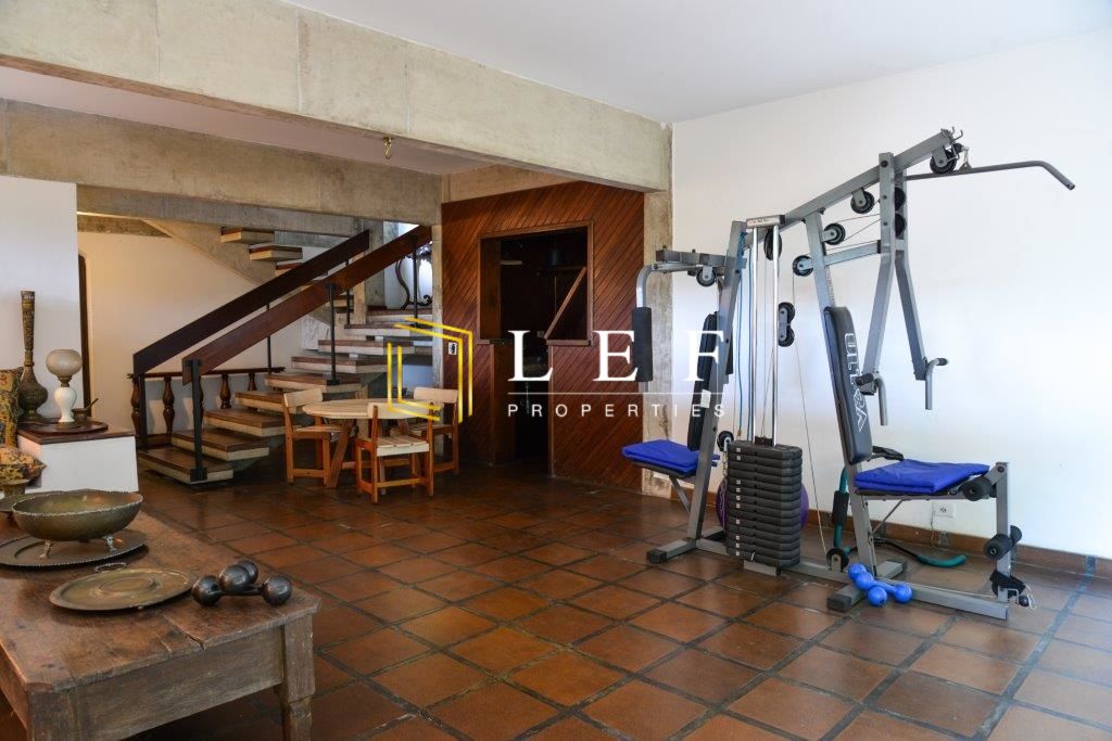 Lef Properties