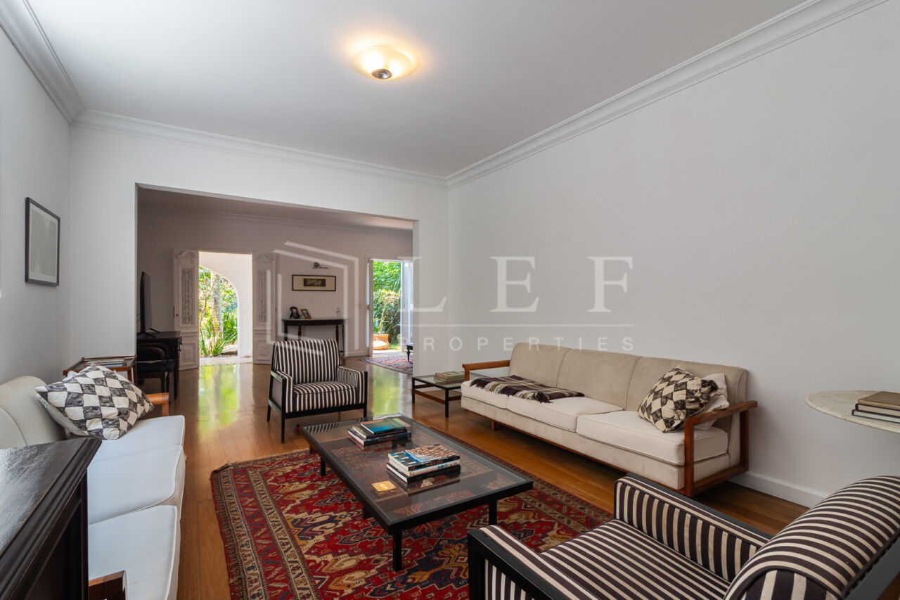 Lef Properties