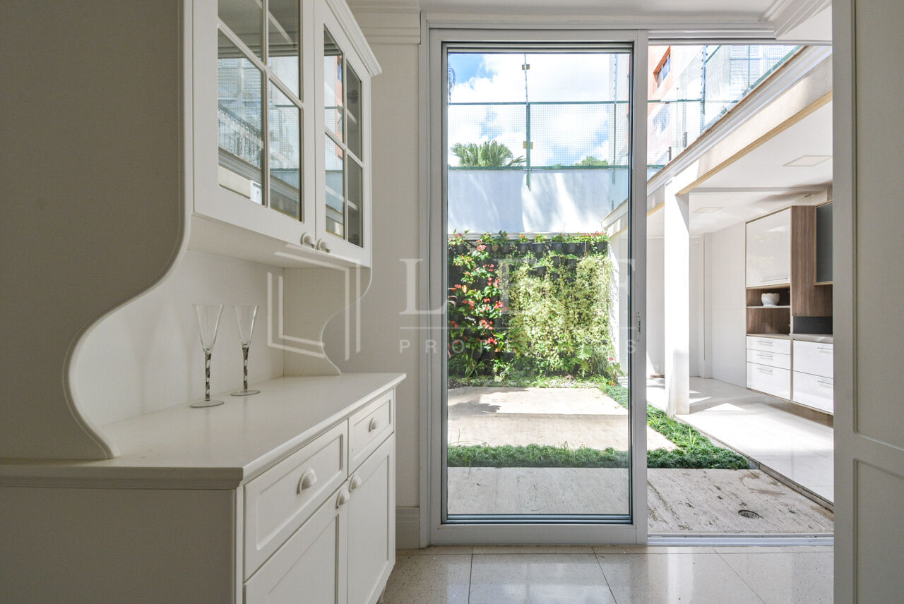 Lef Properties