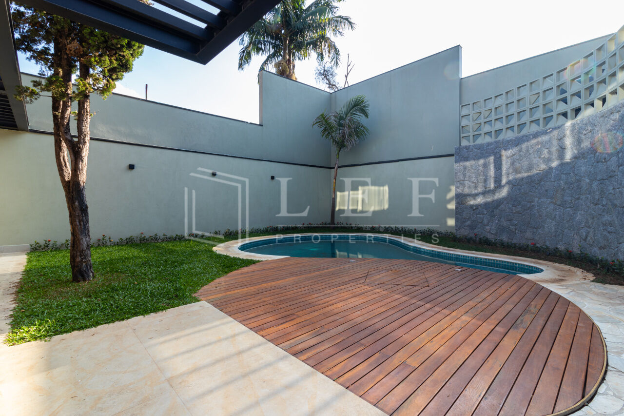 Lef Properties