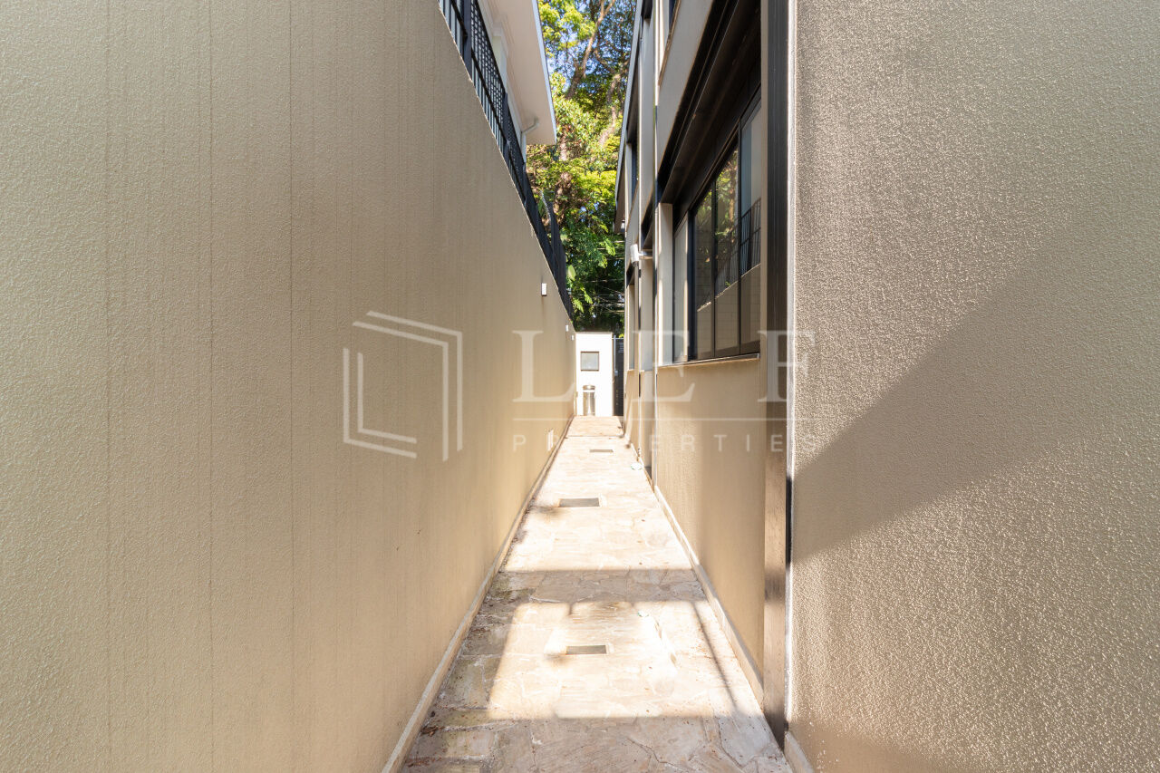 Lef Properties