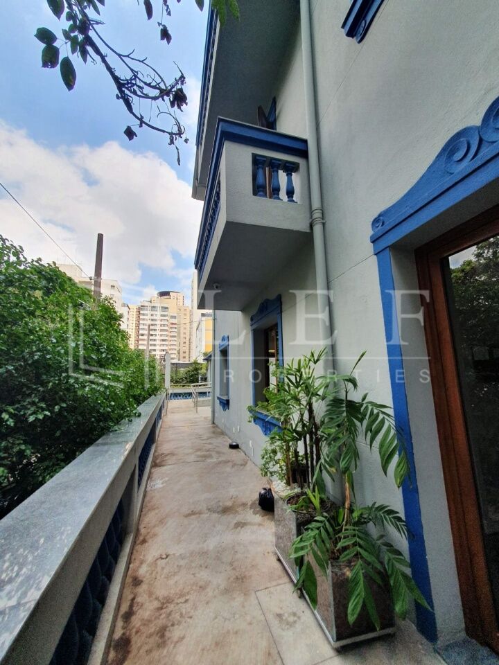 Lef Properties