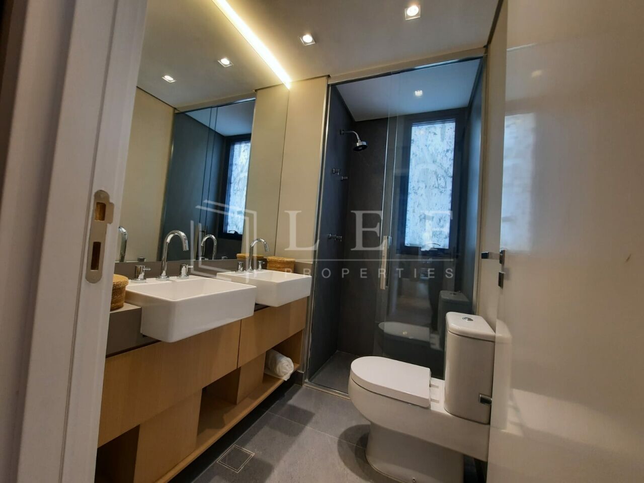 Lef Properties