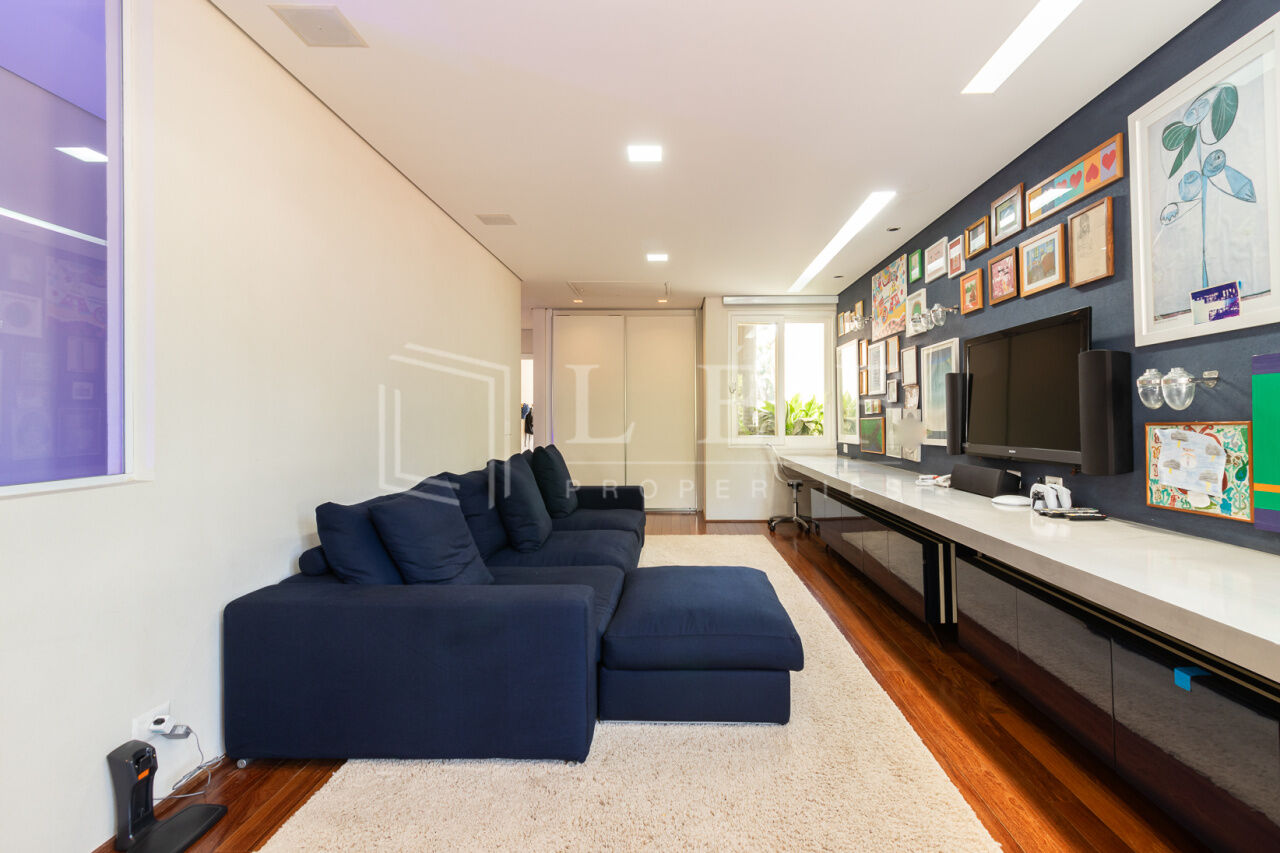 Lef Properties