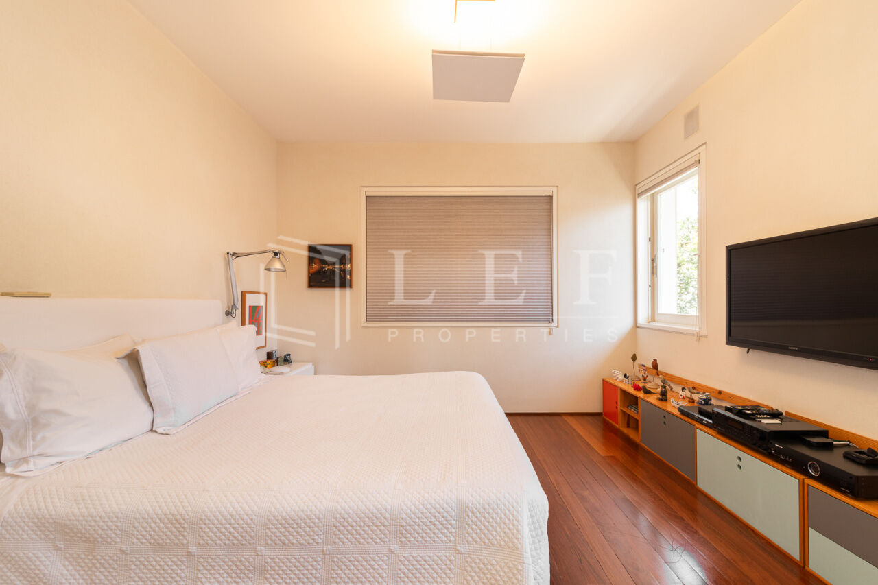 Lef Properties