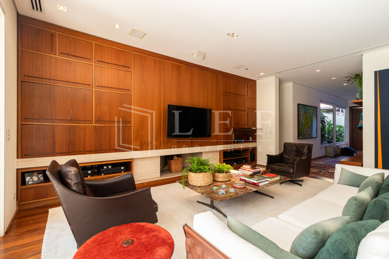 Lef Properties