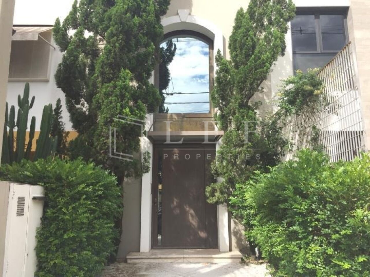 Lef Properties