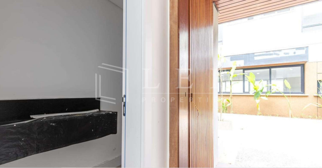 Lef Properties