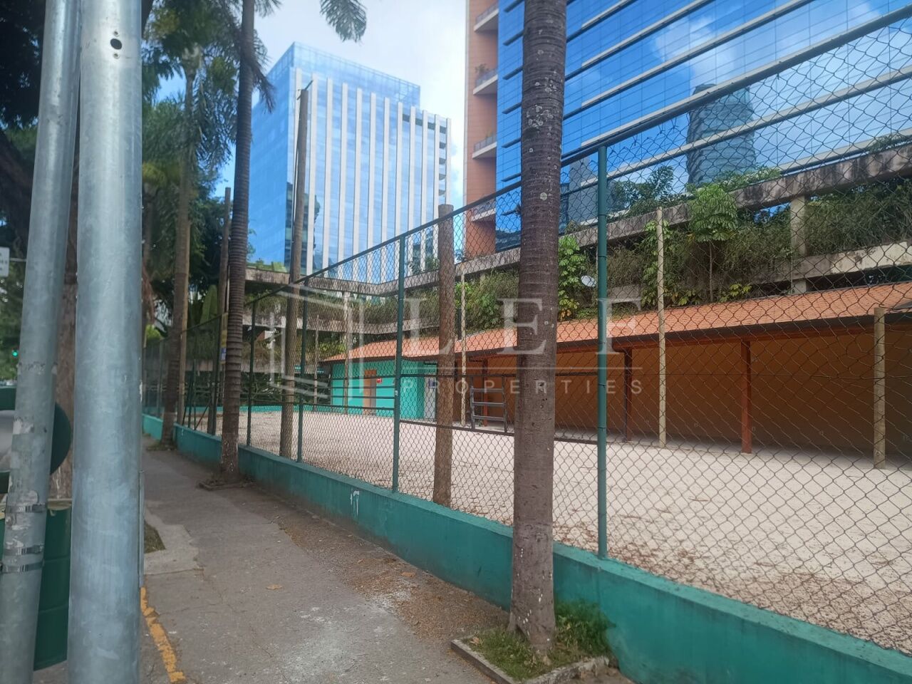 Lef Properties