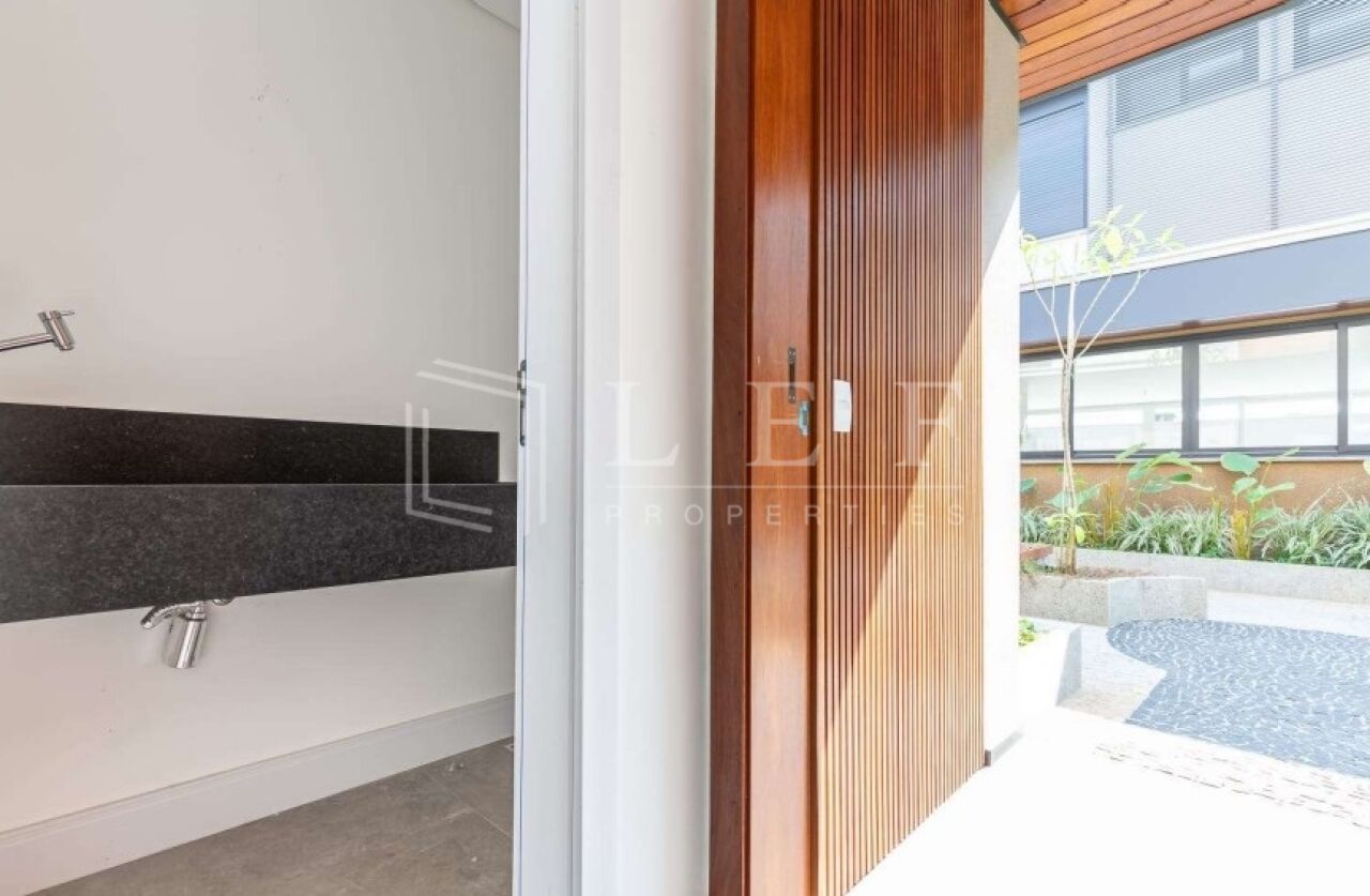 Lef Properties