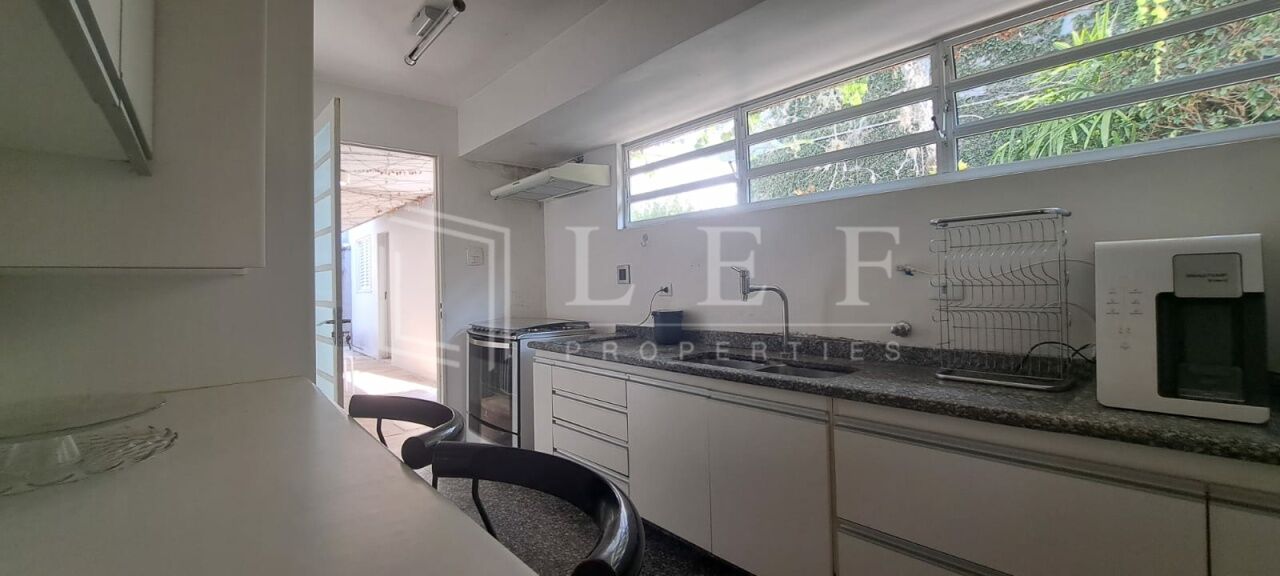 Lef Properties