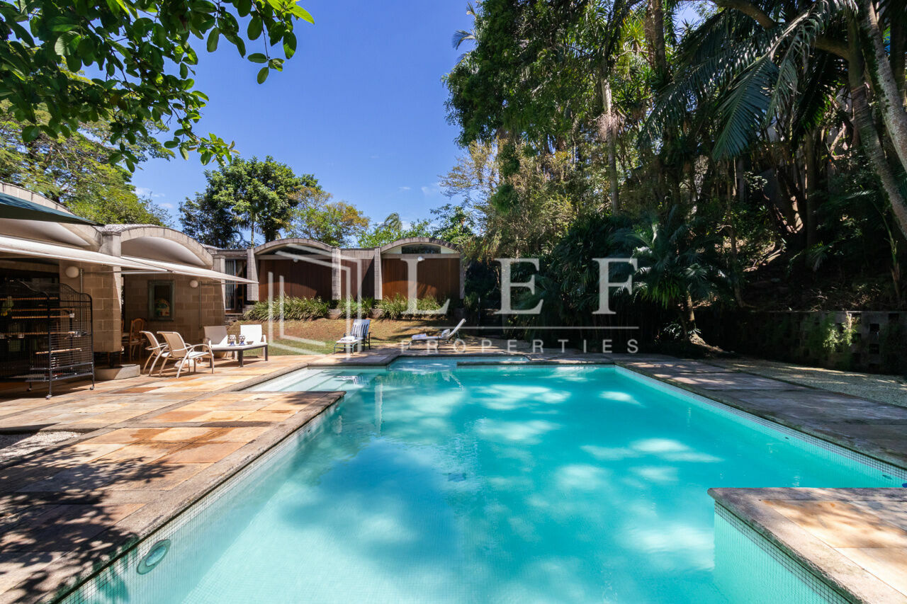 Lef Properties