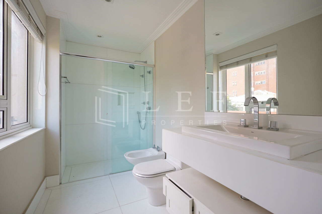 Lef Properties