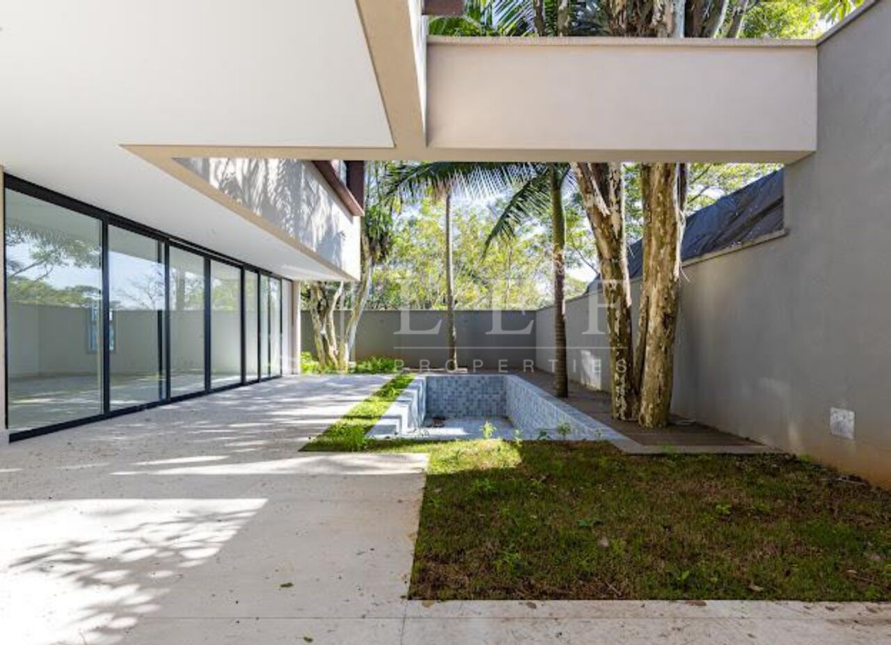 Lef Properties