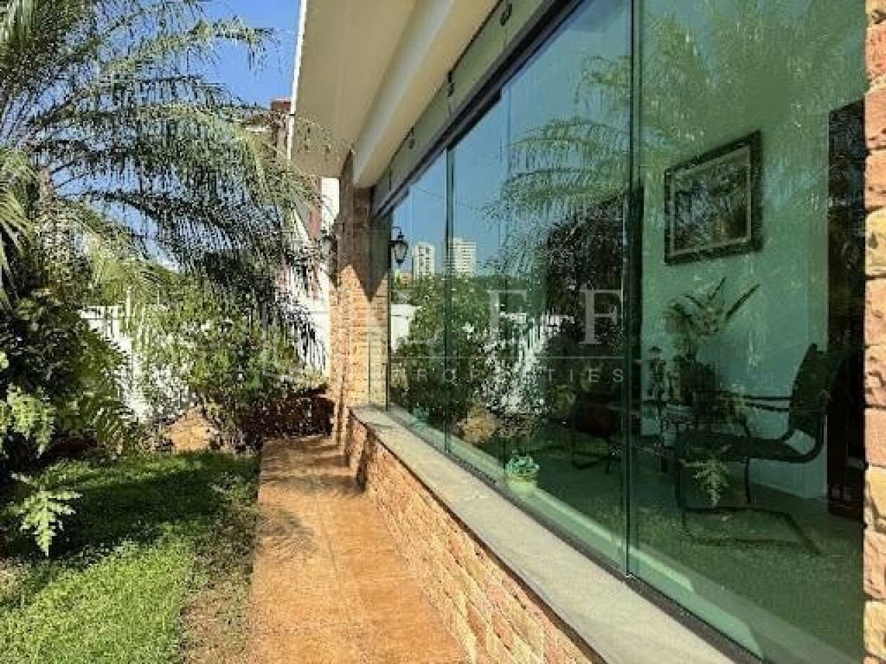 Lef Properties