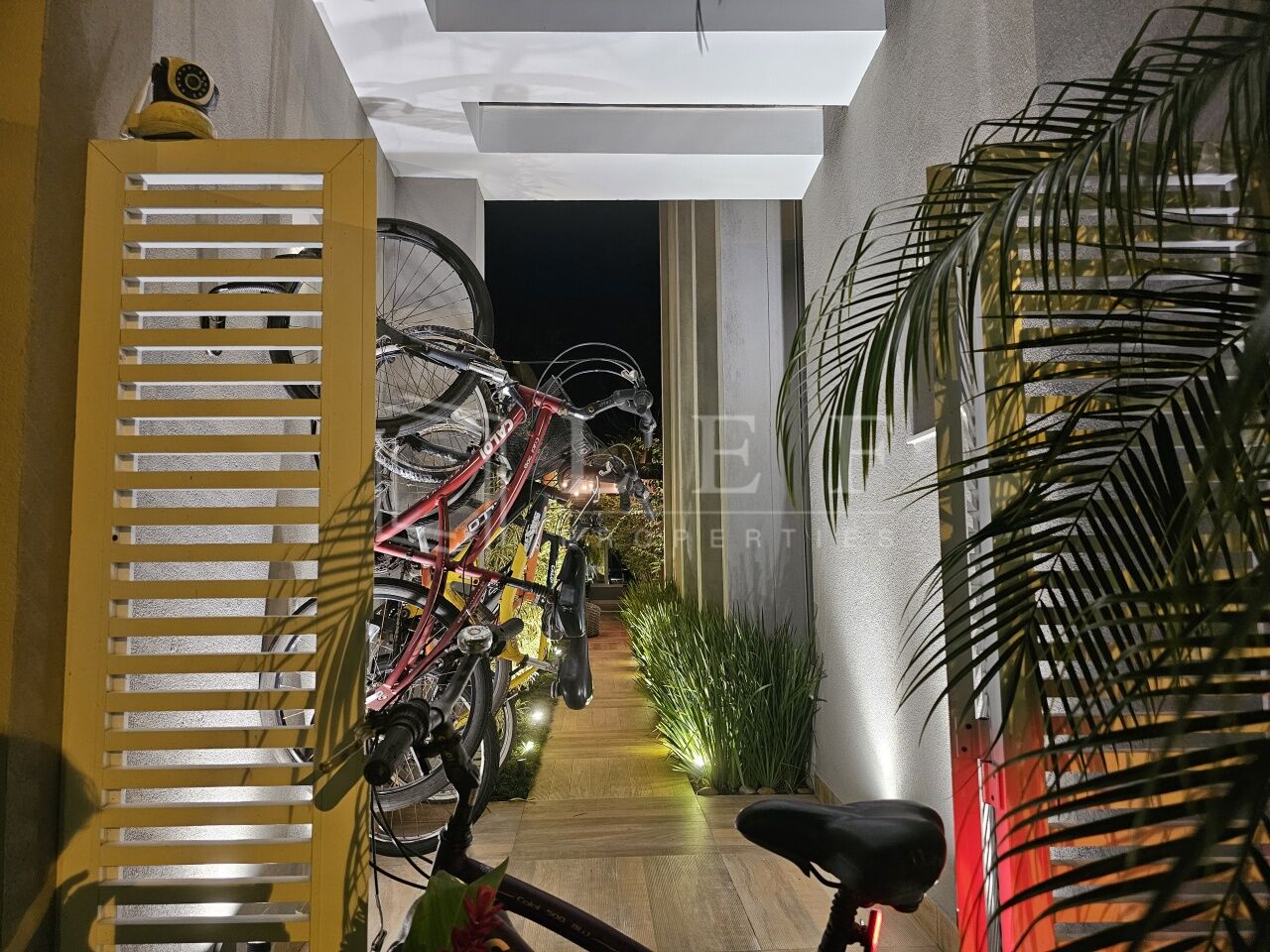 Lef Properties