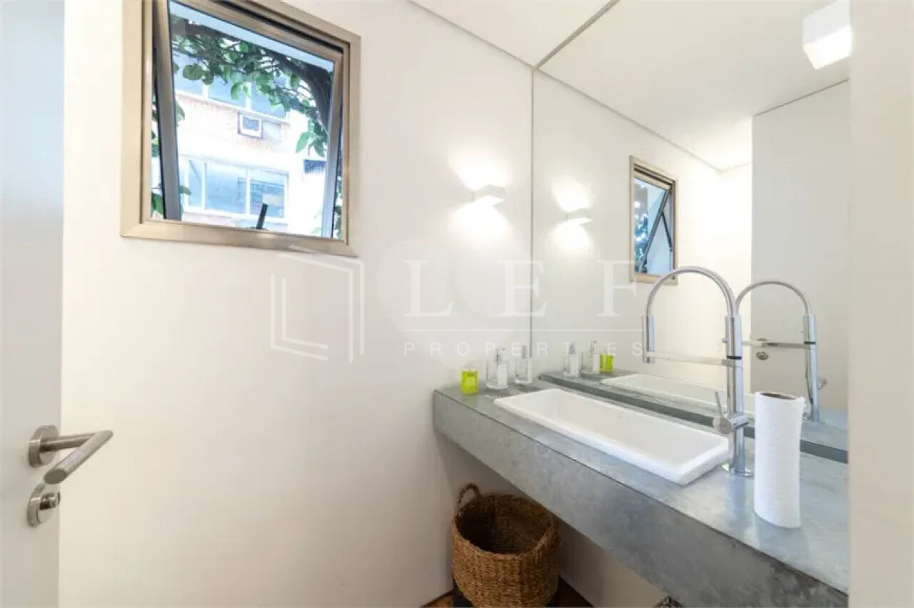 Lef Properties