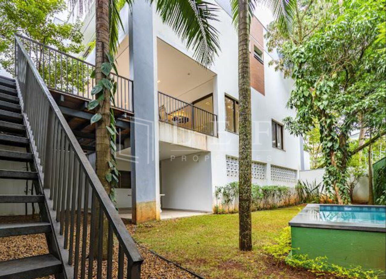 Lef Properties
