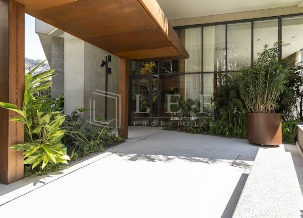 Lef Properties