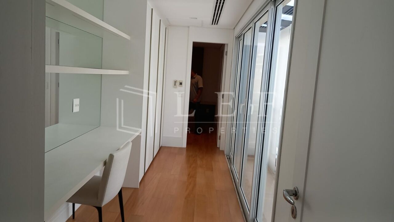 Lef Properties