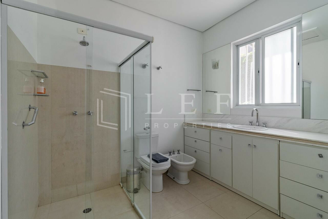 Lef Properties