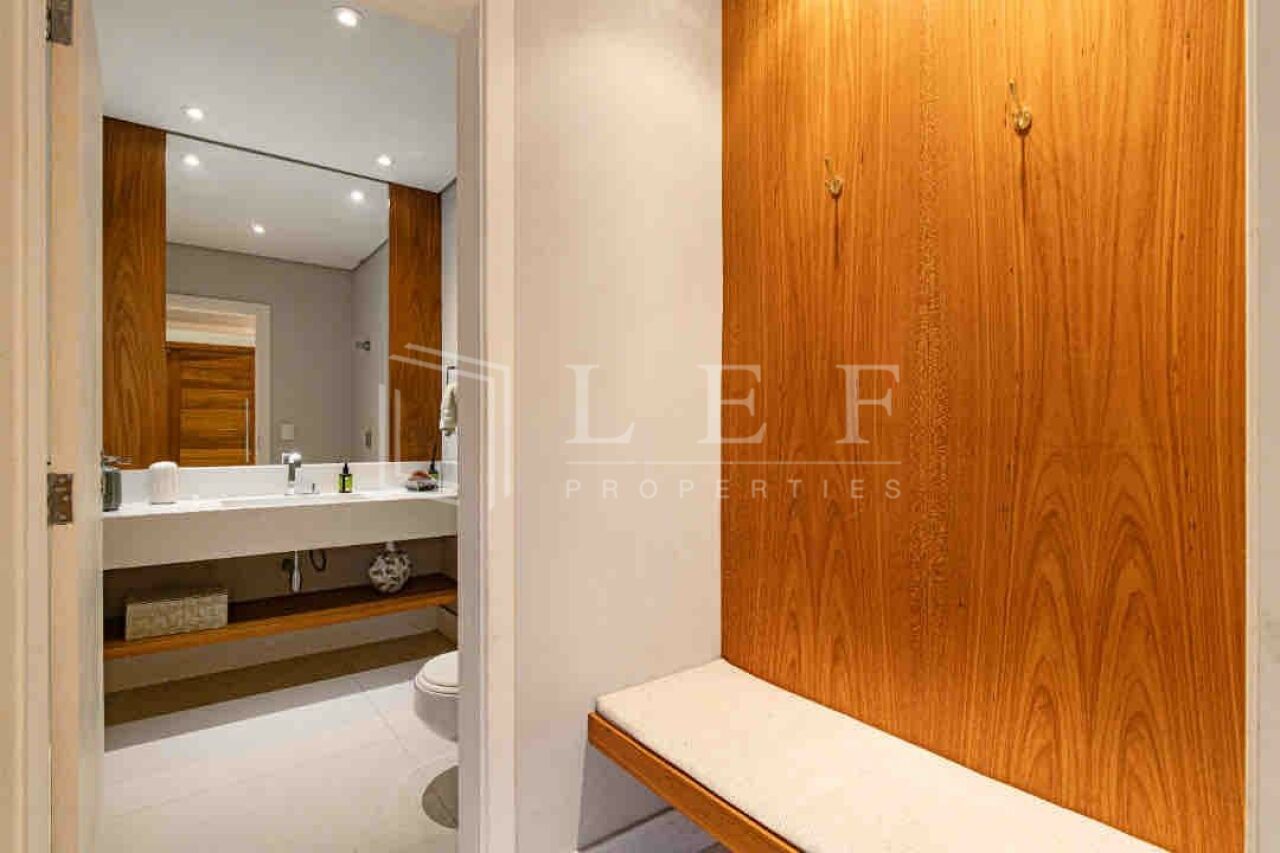 Lef Properties