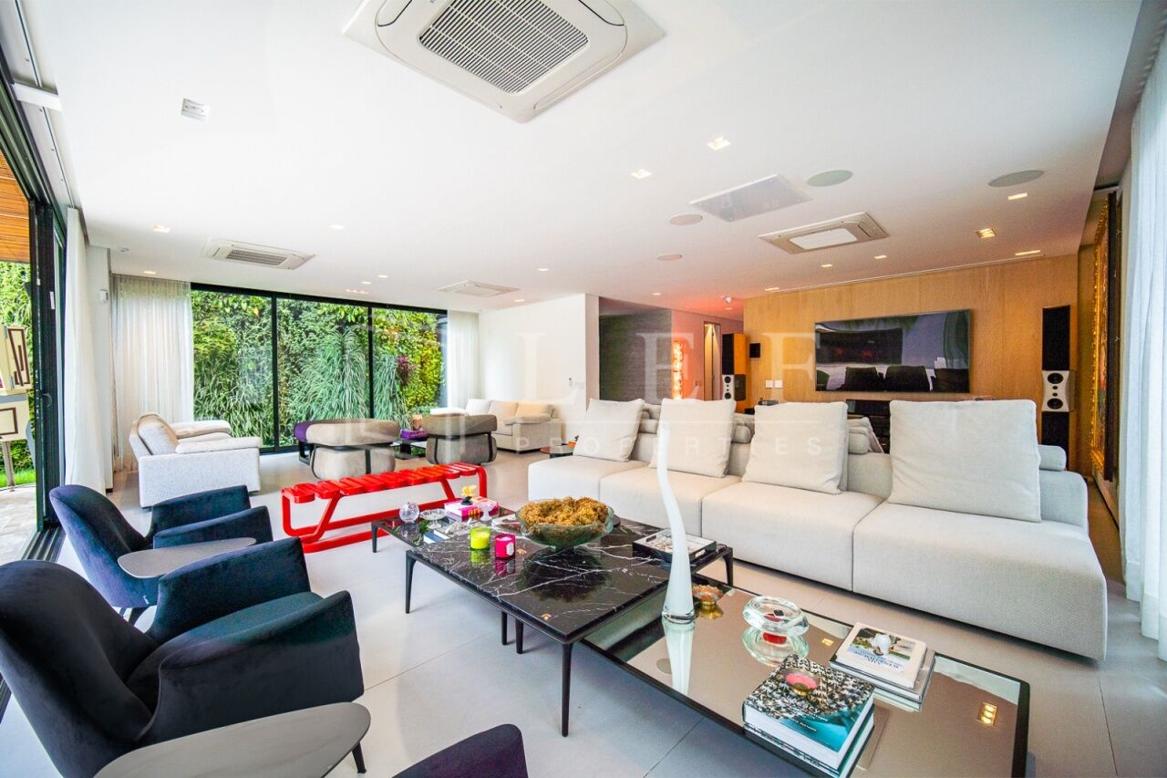 Lef Properties