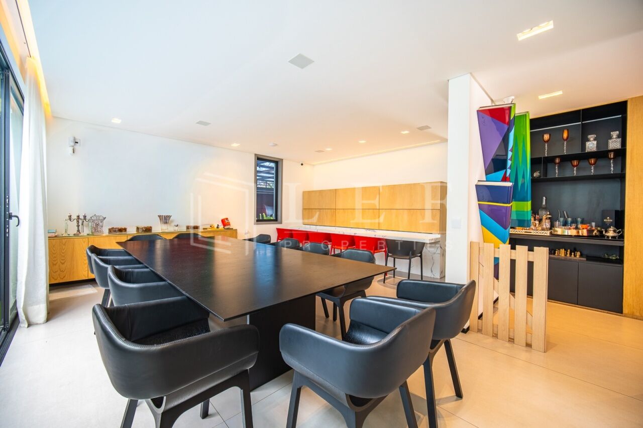 Lef Properties