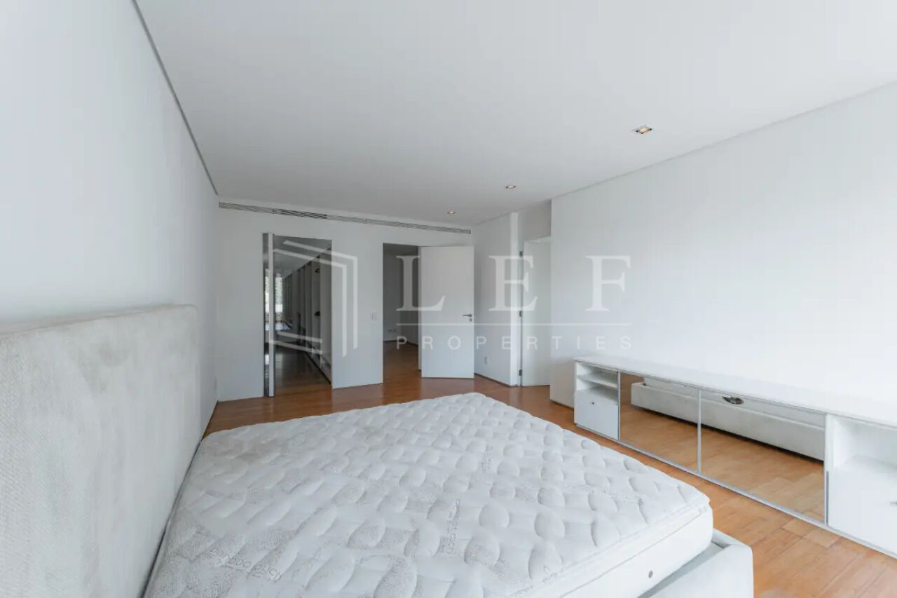 Lef Properties