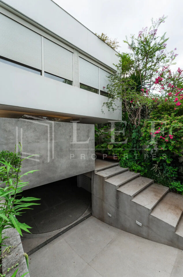 Lef Properties