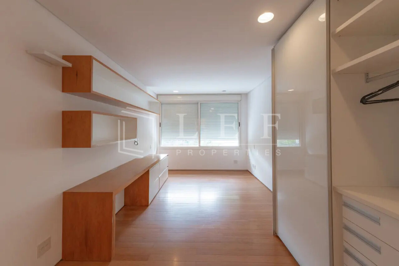 Lef Properties