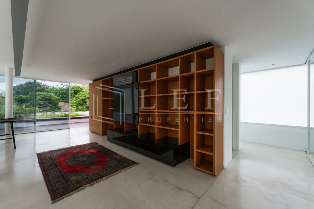 Lef Properties