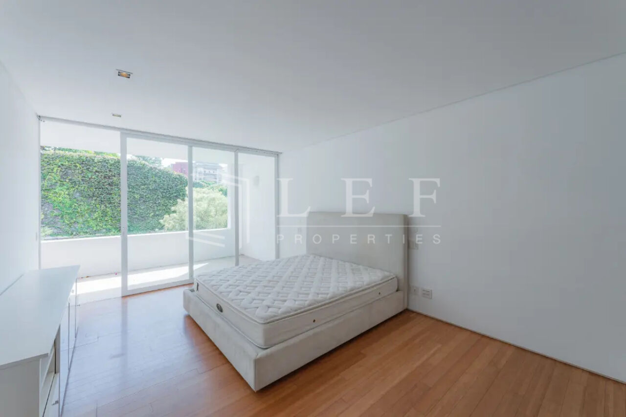 Lef Properties