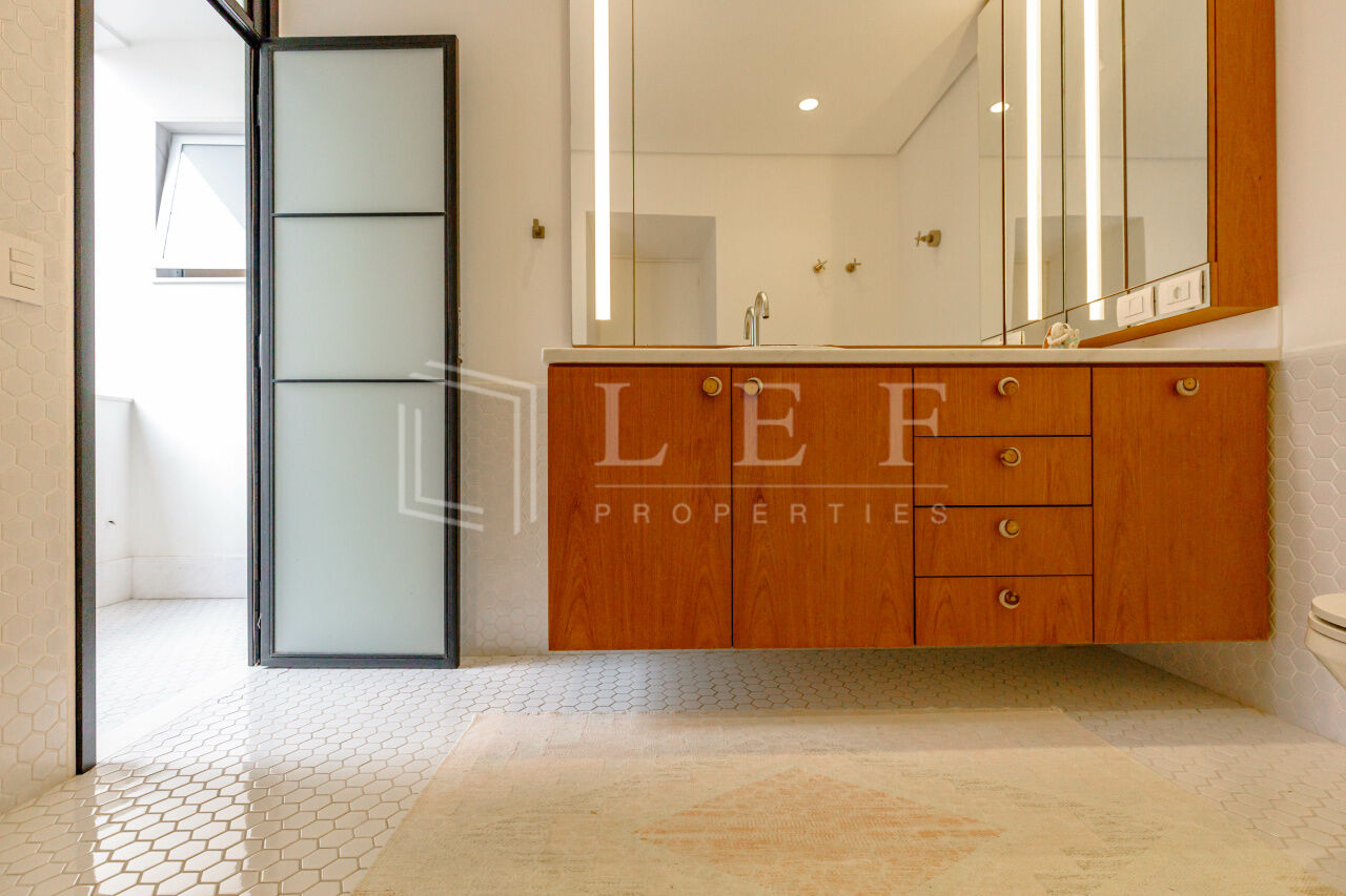 Lef Properties