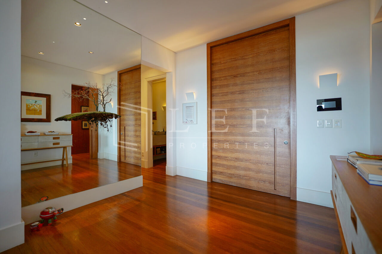 Lef Properties