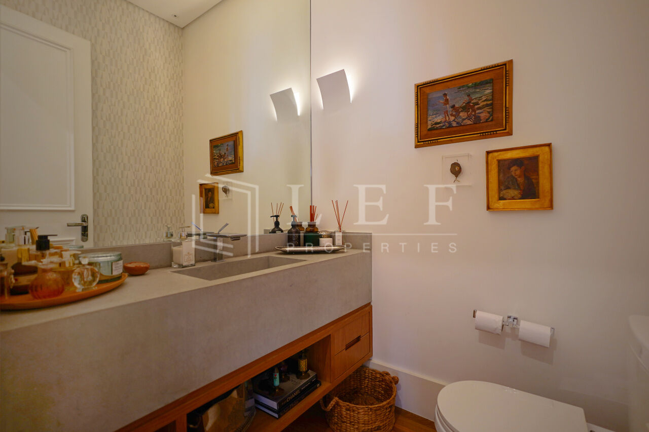 Lef Properties