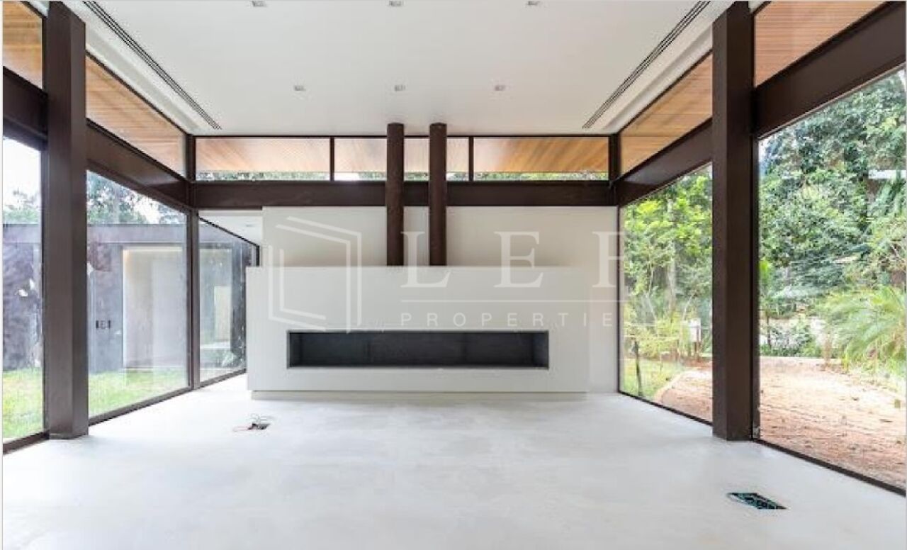Lef Properties