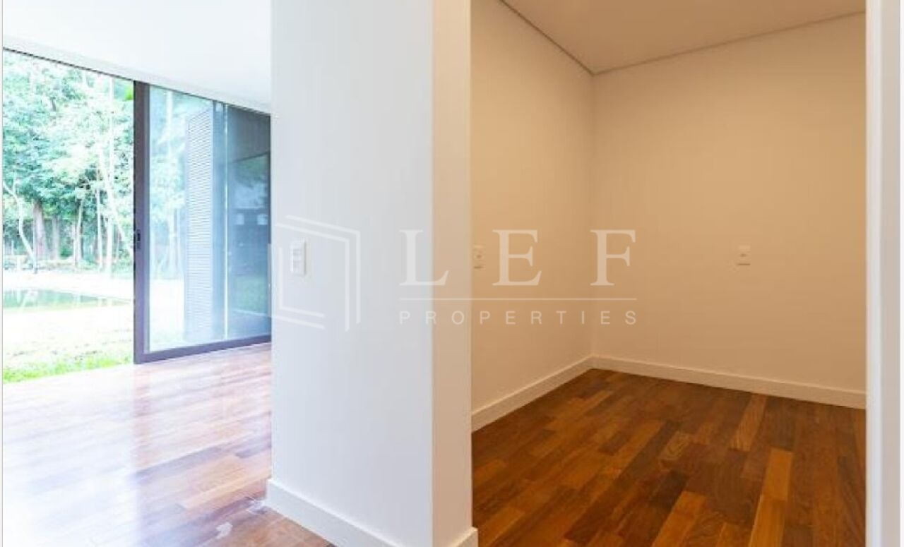 Lef Properties