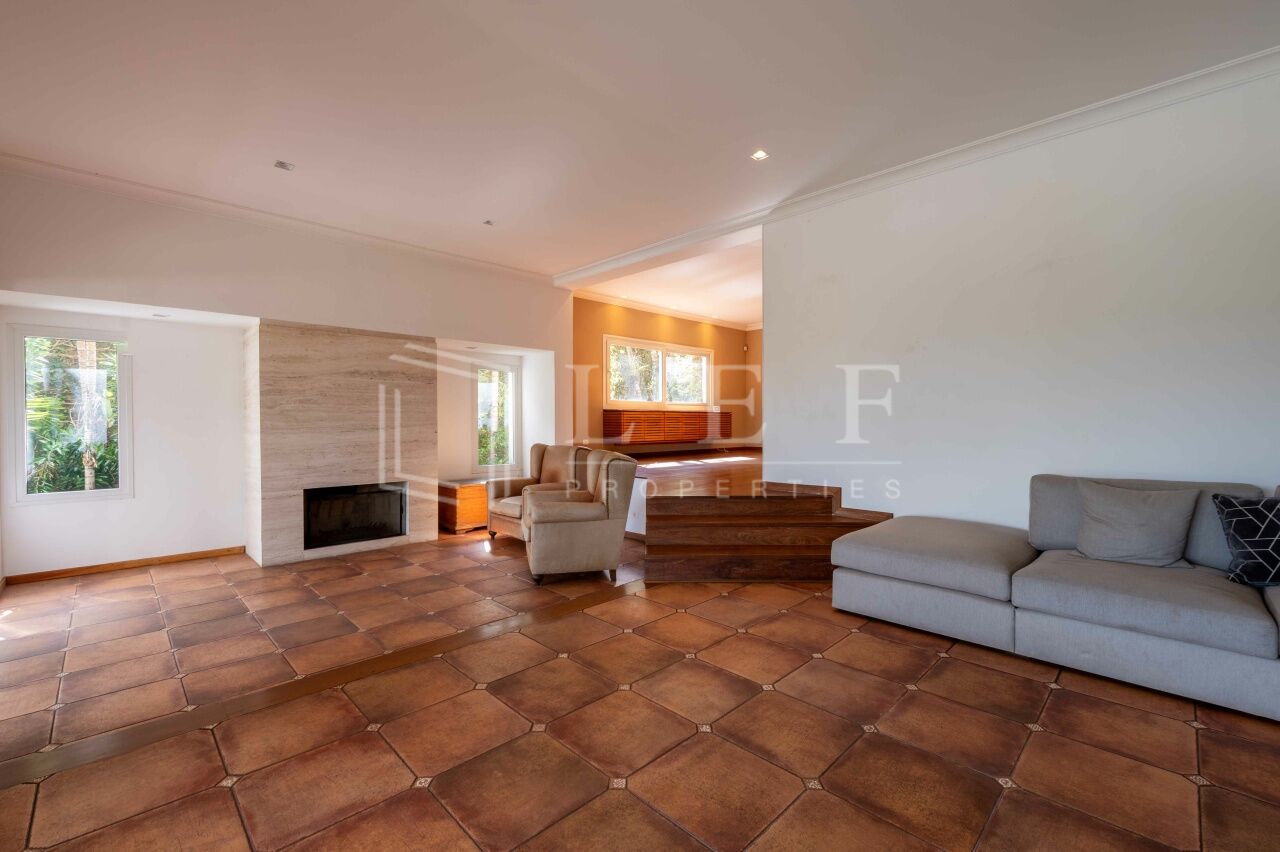 Lef Properties