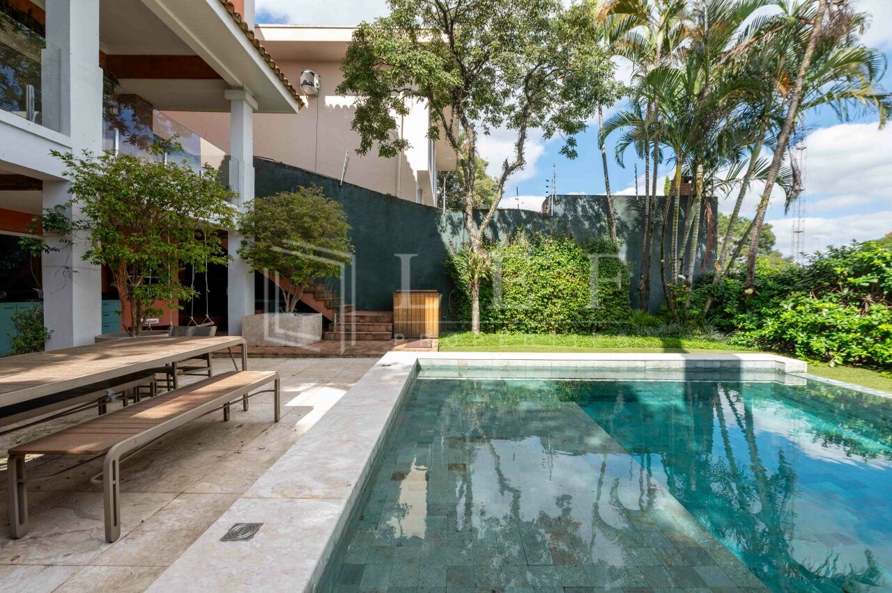 Lef Properties